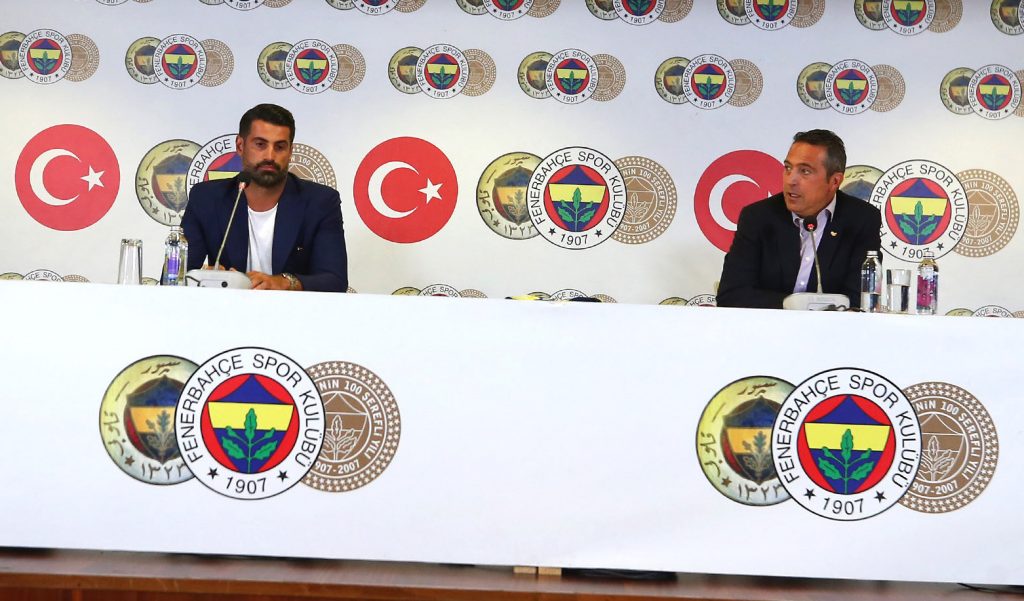 VOLKAN DEMİREL FENERBAHÇE’DEN AYRILDI