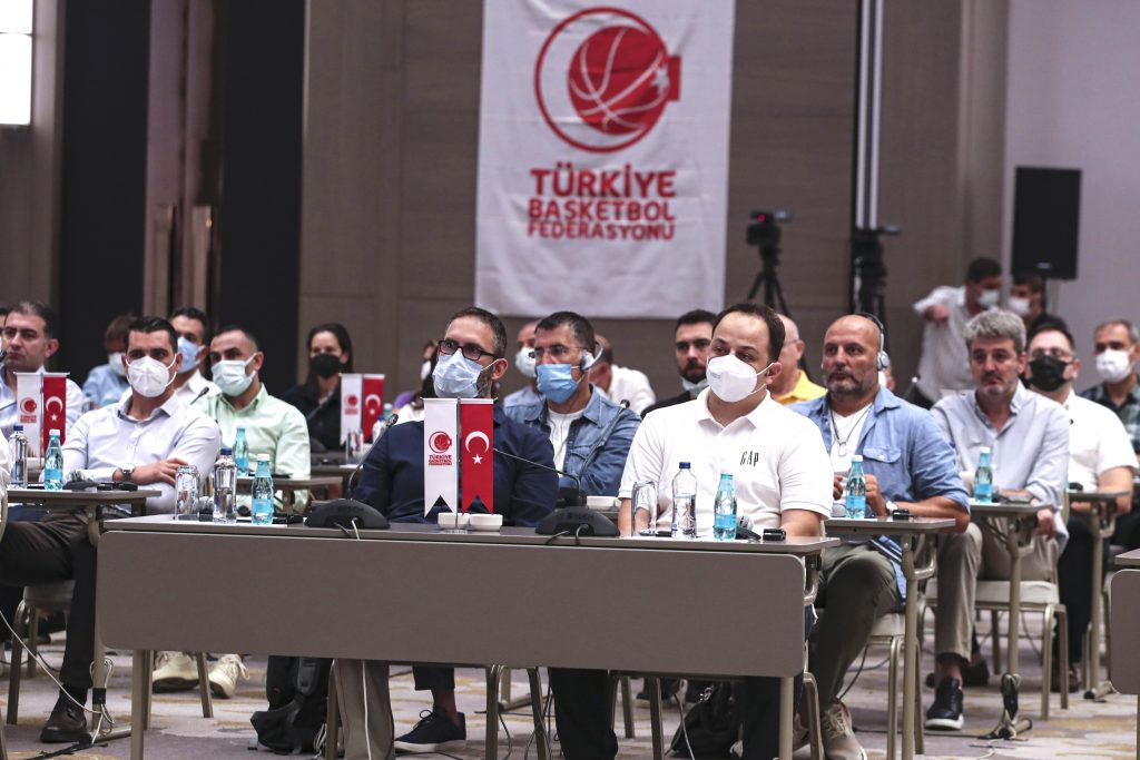 BASKETBOL CAMİASI BULUŞTU
