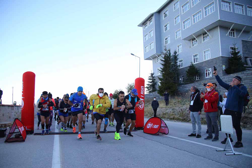 1.569 SPORCU, EKER I RUN 2021’DE FARK YARATTI