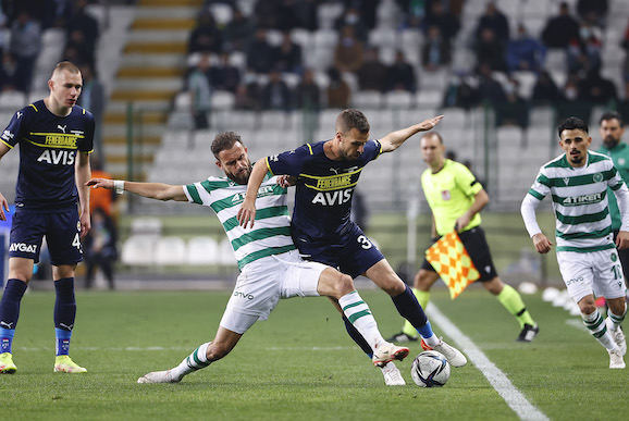 FENERBAHÇE YENİLGİYİ SERİYE BAĞLADI!