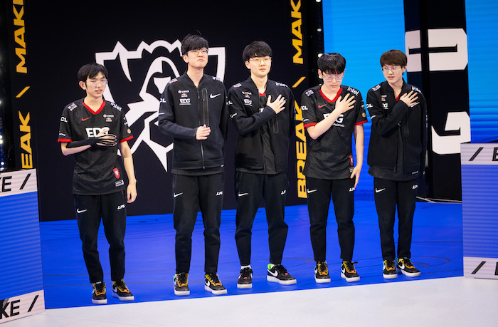 WORLDS 2021’DE FİNALİN ADI BELLİ OLDU!