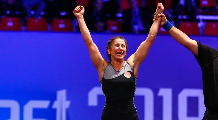 ZEYNEP YETGİL BRONZ MADALYA KAZANDI