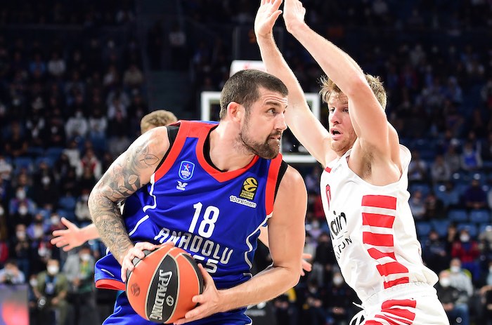 A.EFES’TEN OLYMPIACOS’A FARK: 88-69