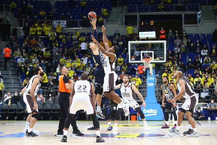 FENERBAHÇE BEKO EVİNDE KAYIP!