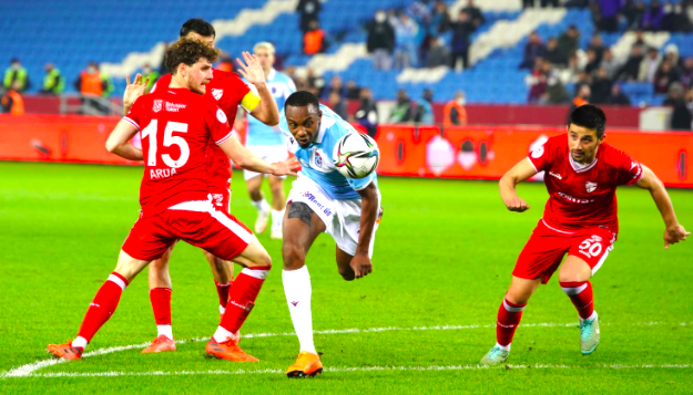 TRABZONSPOR KUPADA TUR ATLADI