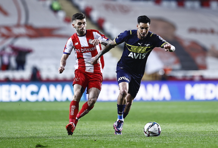 FENERBAHÇE’DEN ‘BERABERLİK’ MESAJI!