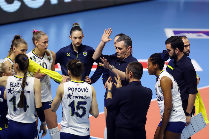 FENERBAHÇE OPET’TE 8 POZİTİF, MAÇ ERTELENDİ