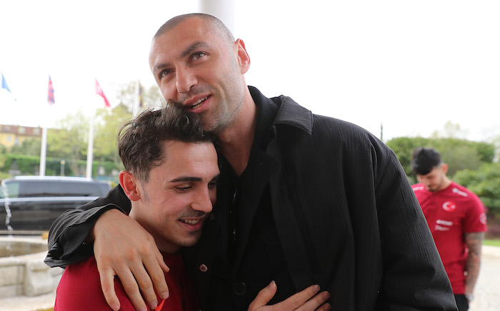 BURAK YILMAZ KAMPTAN AYRILDI