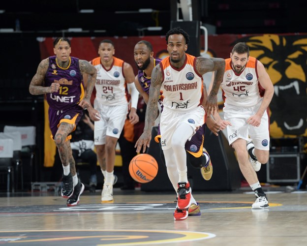 GALATASARAY NEF MAÇI KAZANDI AMA AVANTAJI RAKİBE VERDİ