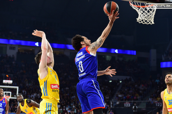 ANADOLU EFES THY EUROLEAGUE’DE PLAY OFF’U GARANTİLEDİ!