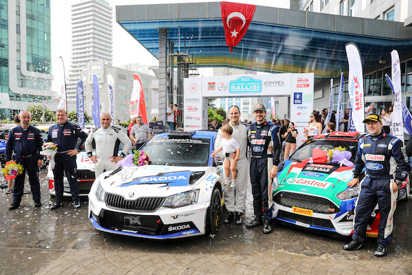 <strong>Yeşil Bursa’da Zirve Değişmedi</strong>