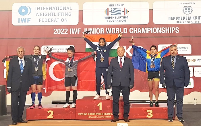 DÜNYA HALTER ŞAMPİYONASININ İLK GÜNÜNDE 4 MADALYA