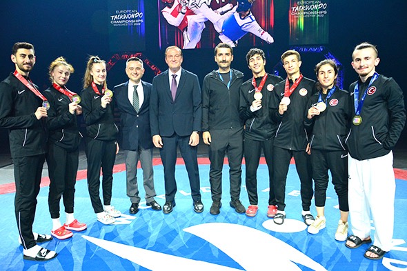 <strong>TEKVANDODA AVRUPA’NIN ZİRVESİNDEYİZ!</strong>