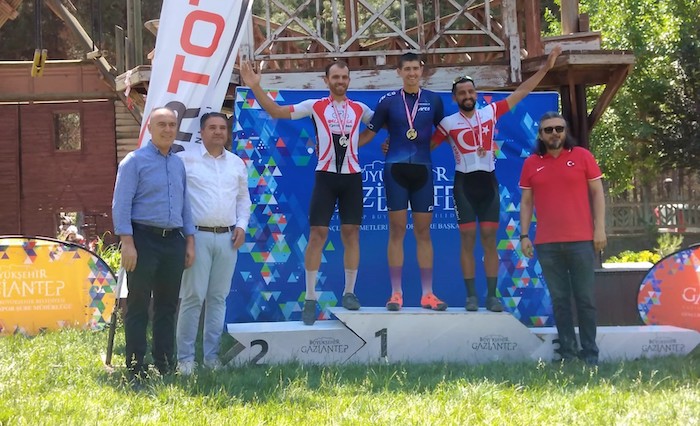 Brisasporlu bisikletçiler Gaziantep’ten ve  Kahramanmaraş’tan madalya ile döndü