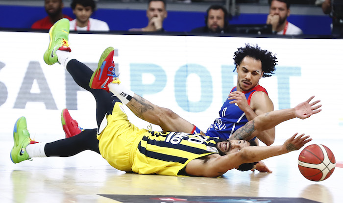 FENERBAHÇE BEKO-ANADOLU EFES YENİDEN KARŞI KARŞIYA!