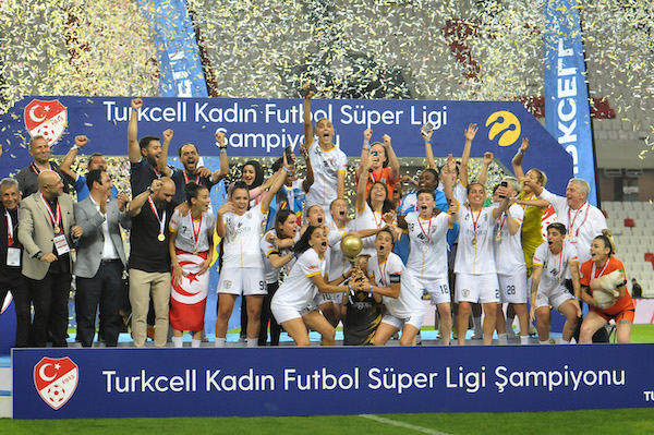 <strong>TURKCELL KADIN FUTBOL SÜPER LİGİ ŞAMPİYONU ALG SPOR</strong>