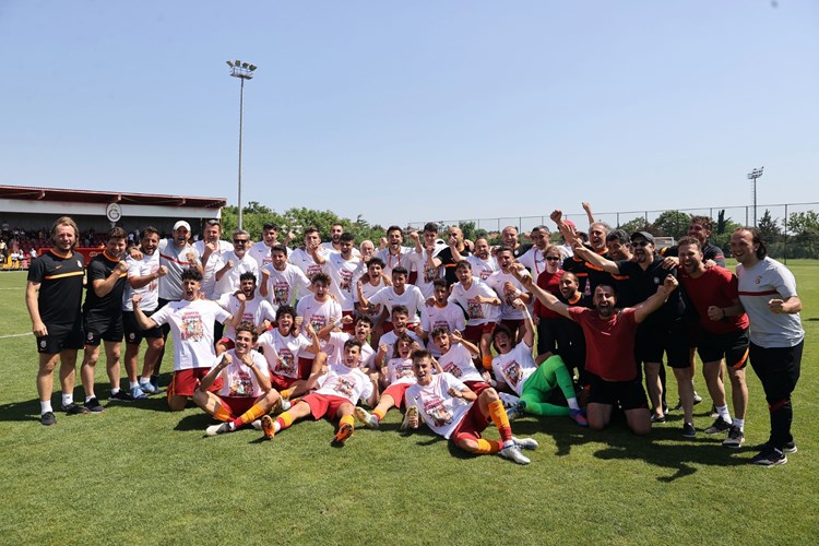 U19 LİGİ ŞAMPİYONU GALATASARAY