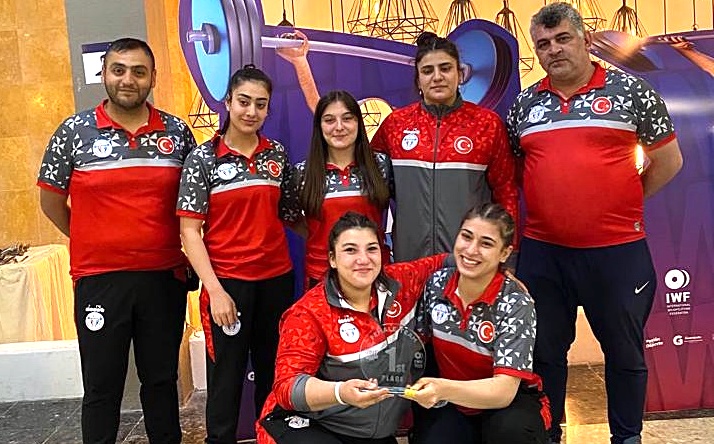 YILDIZLAR HALTER MİLLİ TAKIMI DÜNYA ŞAMPİYONU