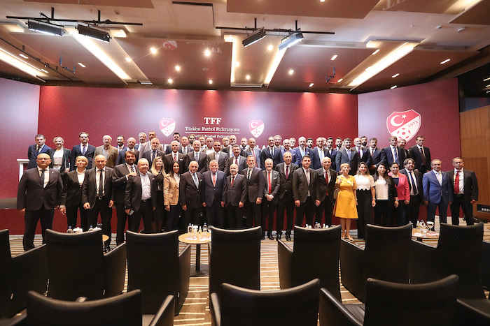 <strong>TFF KURULLARI TANITILDI</strong>