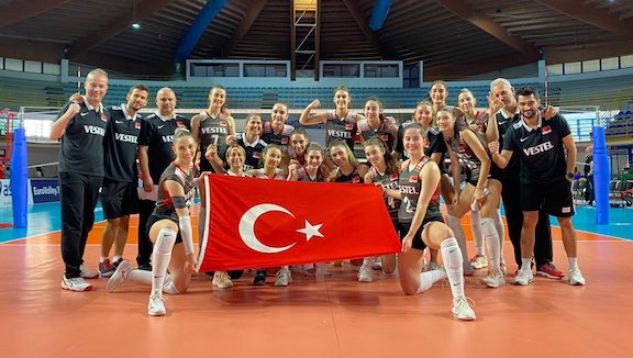 U21 Kadın Voleybol Milli Takımımız, Avrupa Şampiyonası’nda yarı finalde