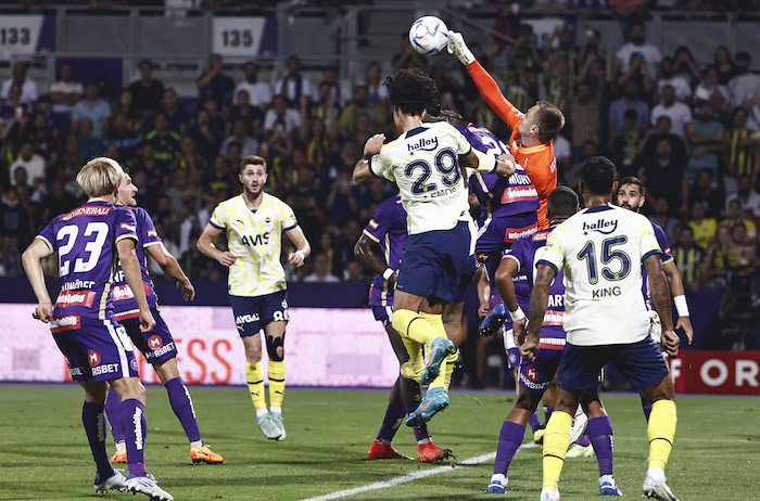 <strong>FENERBAHÇE AVRUPA LİGİ İÇİN SAHADA!</strong>