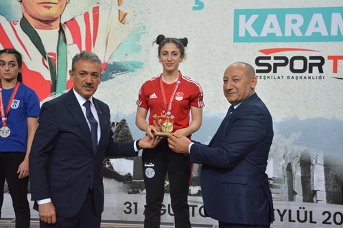 Kulüpler Türkiye Halter Şampiyonası Karaman’da başladı