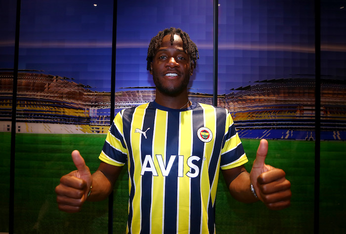 MİCHY BATSHUAYİ FENERBAHÇE’DE