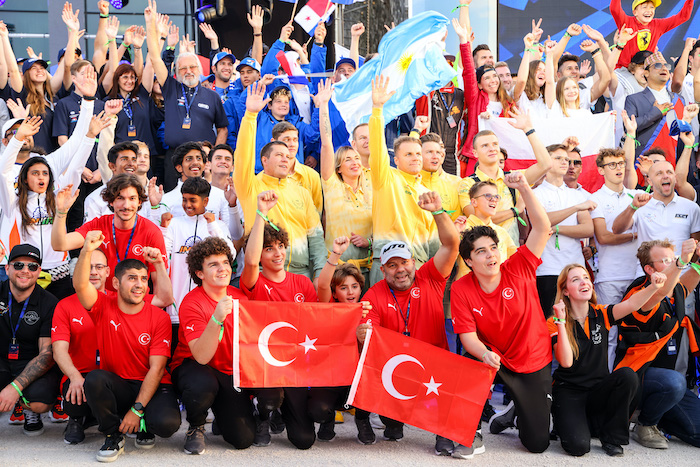 Motorsporları Olimpiyatları görkemli bir törenle başladı
