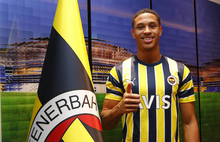 <strong>“BÜYÜK BİR AİLEYE GELDİM”</strong>