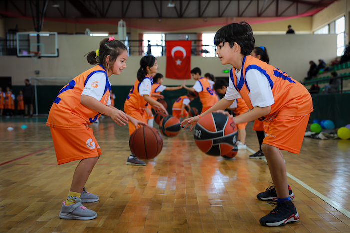Enerjisa Üretim ve Güler Legacy’den çocuklara özel basketbol kampları