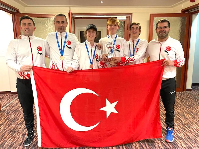 14 Yaş Erkek Tenis Milli Takımımız Avrupa Üçüncüsü