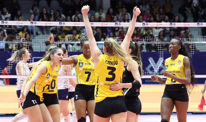 VAKIFBANK KUPA VOLEY’DE FİNALDE