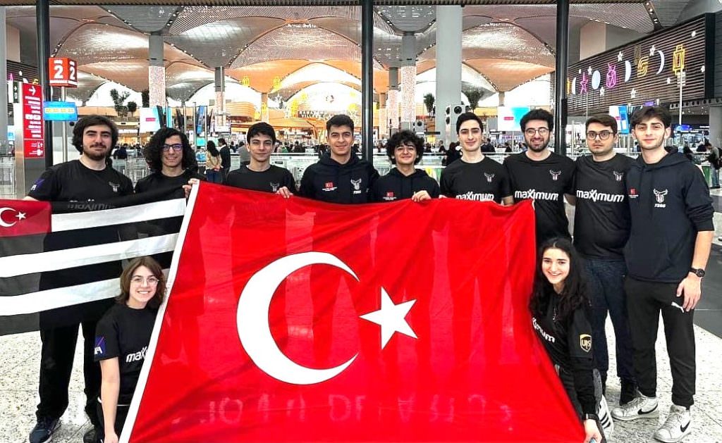 BEŞİKTAŞ RSPORTS DÜNYA ÜÇÜNCÜSÜ