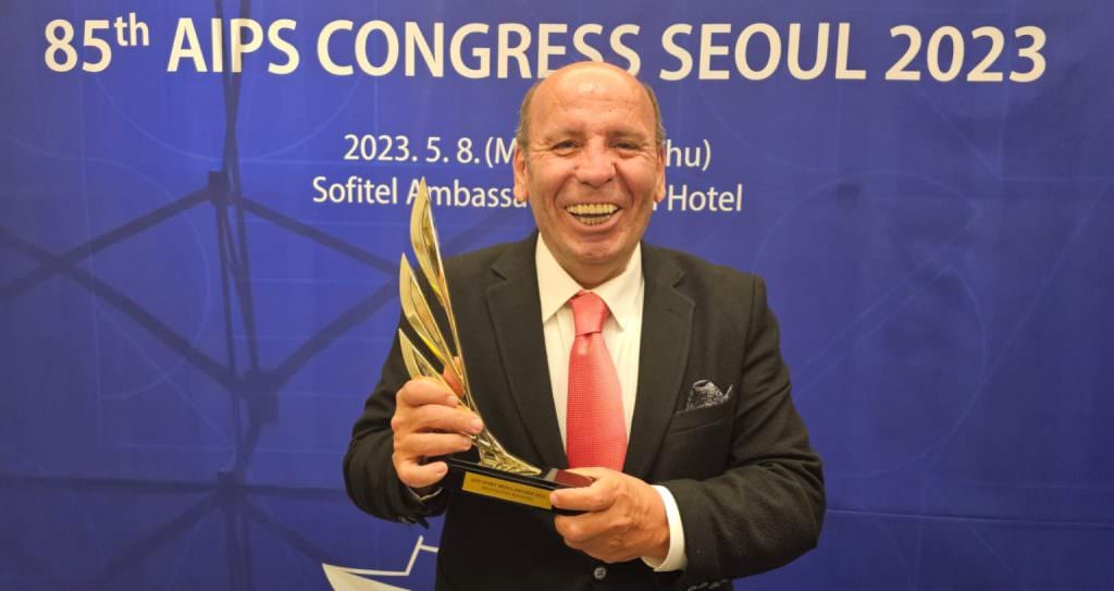 ATİLLA TÜRKER’E DÜNYA ÖDÜLÜ