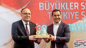 Serbest Güreş Türkiye Şampiyonasının Açılış Töreni Yapıldı