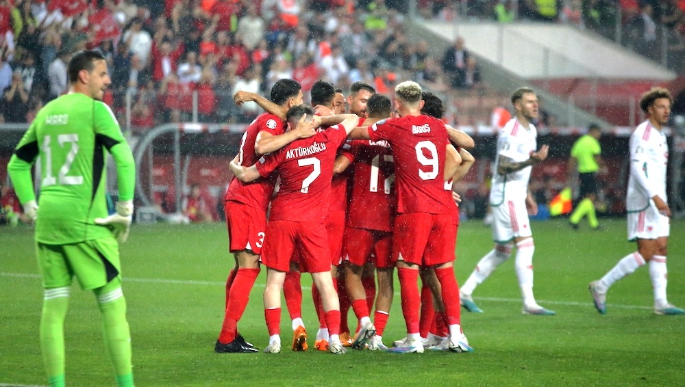 SAMSUN’DA İLKLERİN GECESİ: 2-0