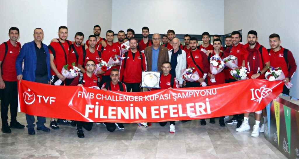 FİLENİN EFELERİ YURDA DÖNDÜ