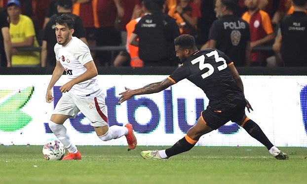 GALATASARAY HAVASINDA DEĞİL!