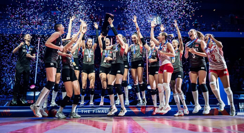 FİLENİN SULTANLARI’NA BAKANLIK DESTEĞİ