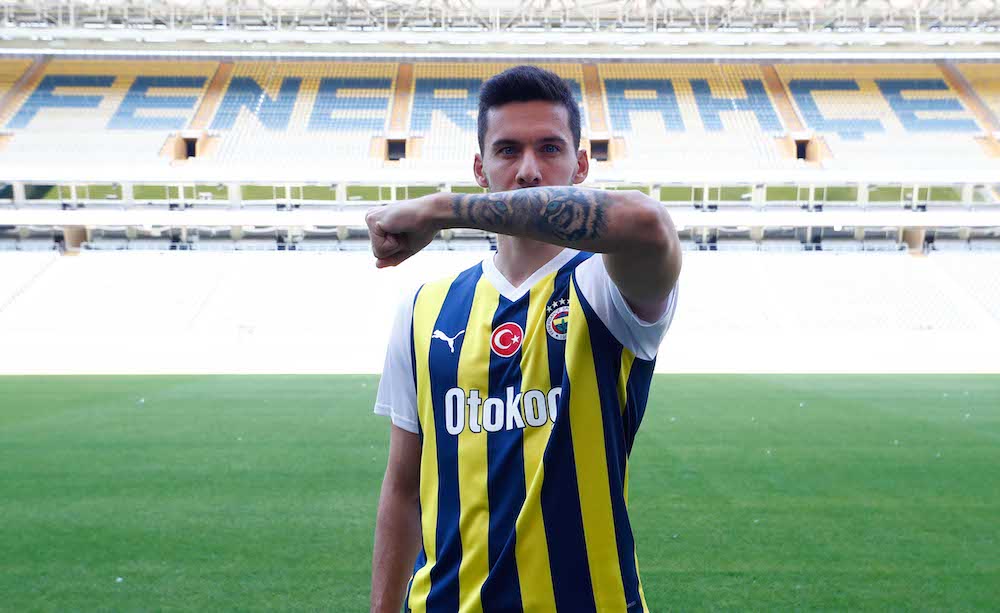 UMUT NAYİR FENERBAHÇE’YE İMZA ATTI