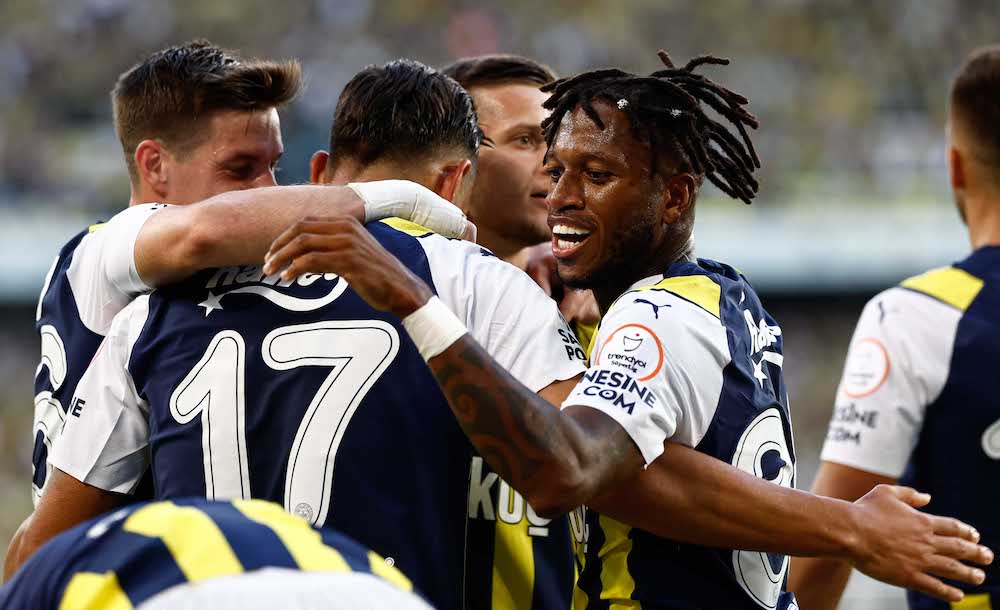 FENERBAHÇE TAM YOL İLERİ!