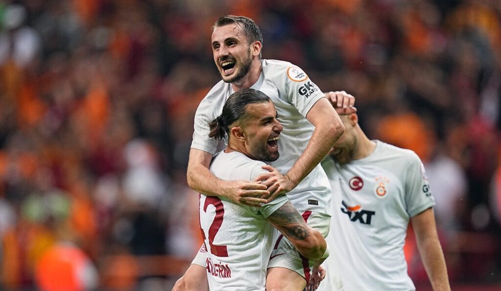 GALATASARAY LİGE 4 GOLLE DÖNDÜ!