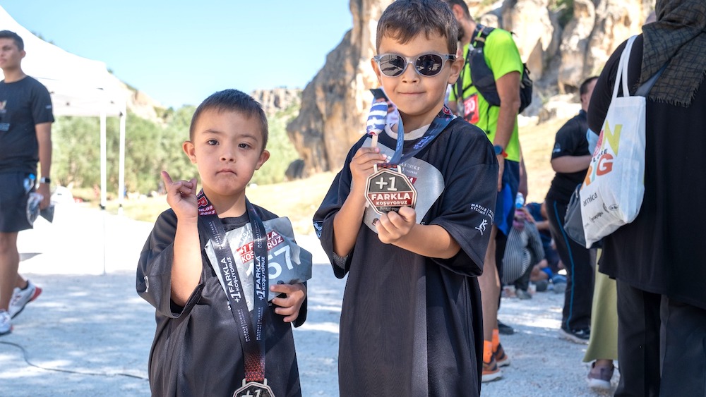 Tureks Turunç Madencilik Özel Sporcuların Yanında