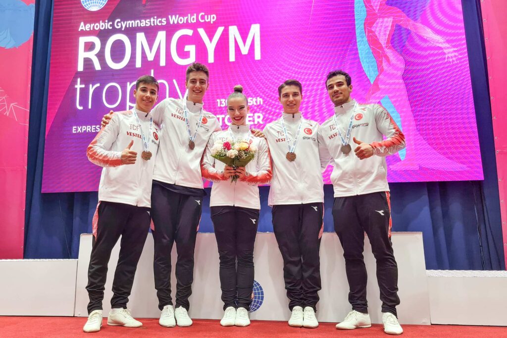 Milli Cimnastikçilerden Tarihi Başarı