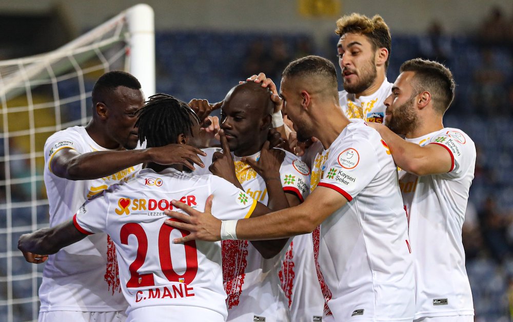 KAYSERİSPOR YÜKSELİŞE GEÇTİ: 2-1
