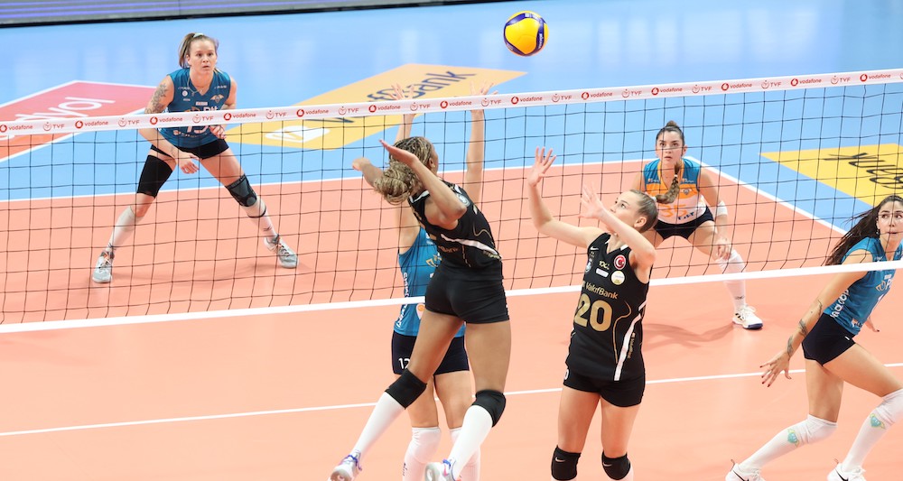 VAKIFBANK PTT’YE DE SET VERMEDİ