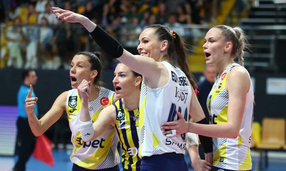 FENERBAHÇE CEV LİGİ MESAİSİNDE