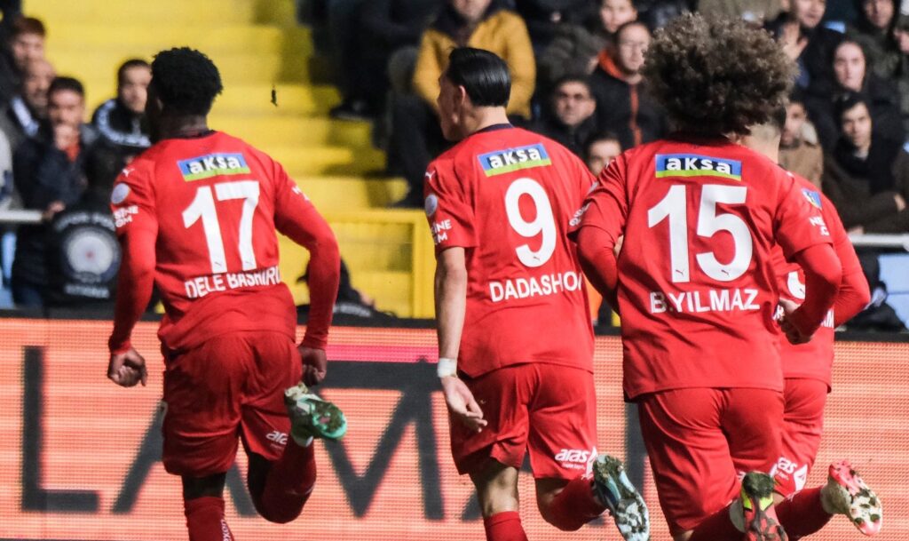 ATAKAŞ HATAYSPOR NEFES ALDI!