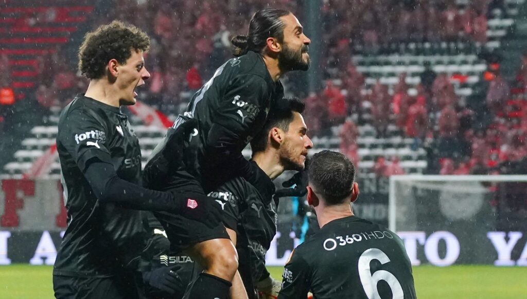 BEŞİKTAŞ’A PENDİKSPOR ŞOKU: 4-0