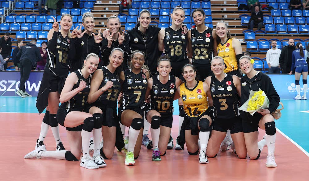 VAKIFBANK AVANTAJLA DÖNÜYOR